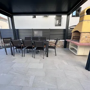 Luxury Marty Apartment
